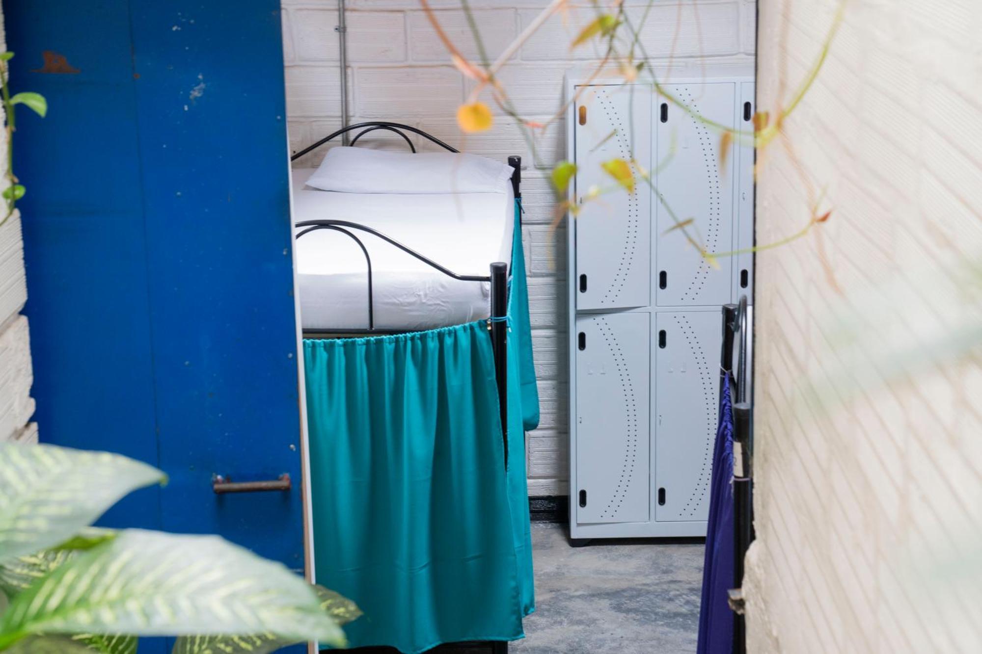 Hostal Casa Estacion Меделин Екстериор снимка