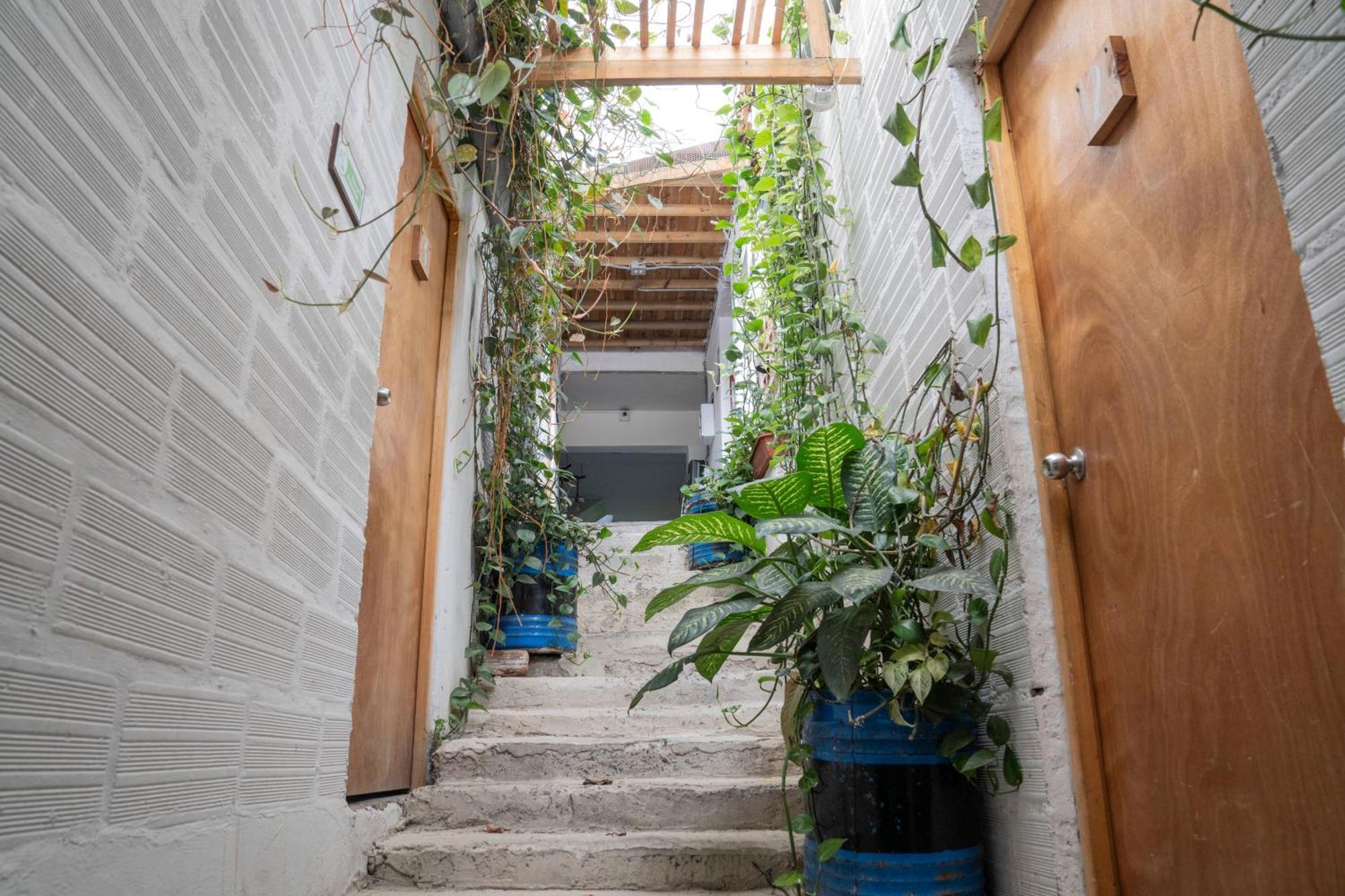 Hostal Casa Estacion Меделин Екстериор снимка