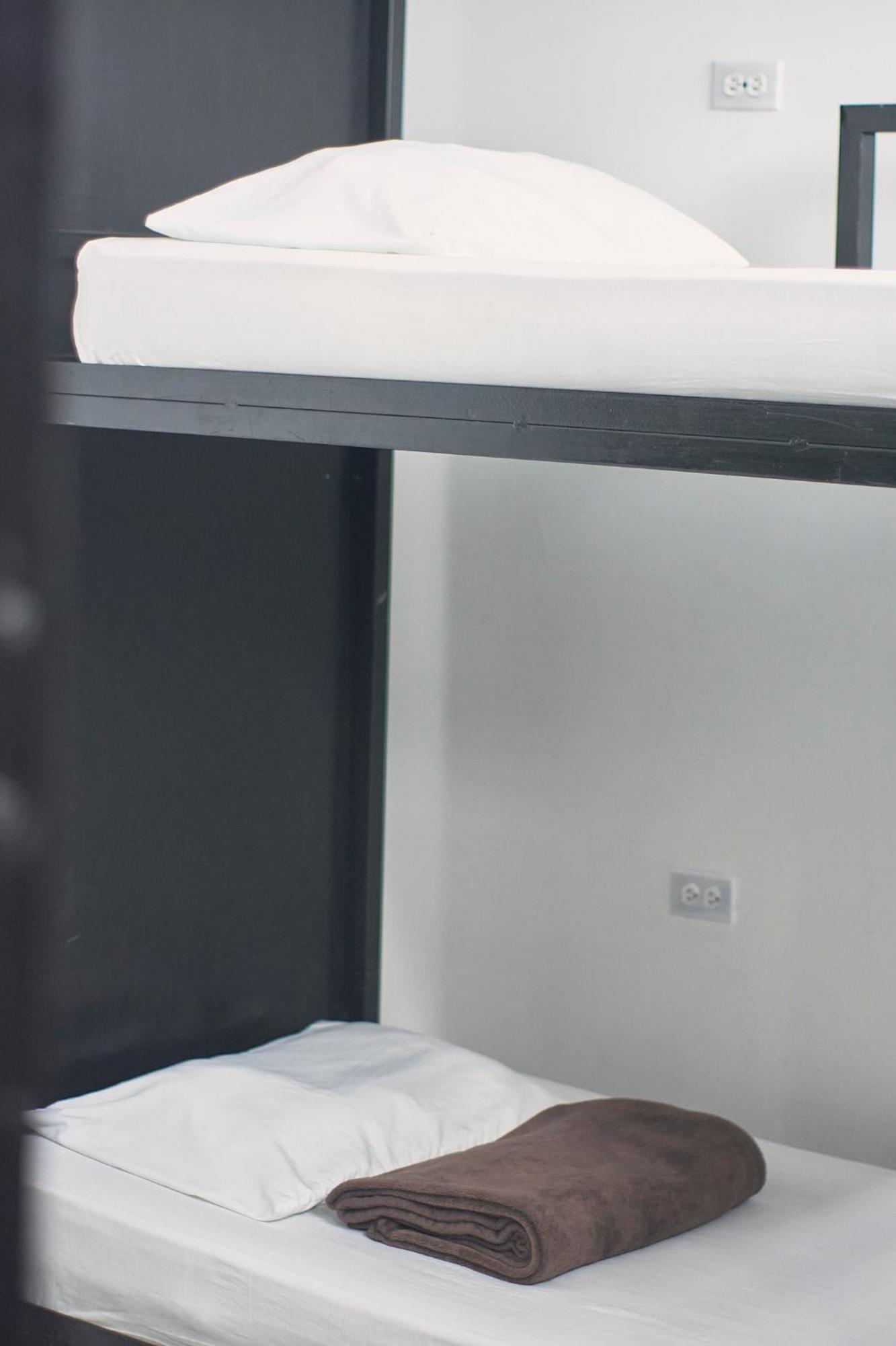 Hostal Casa Estacion Меделин Екстериор снимка